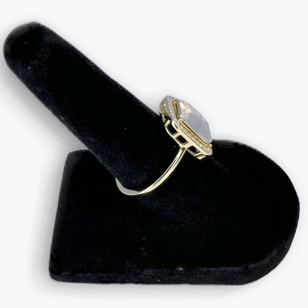 NWOT Gold Tone Ring with Pale Pink Stone Surrounded by Rhinestone Accent - Picture 4 of 7